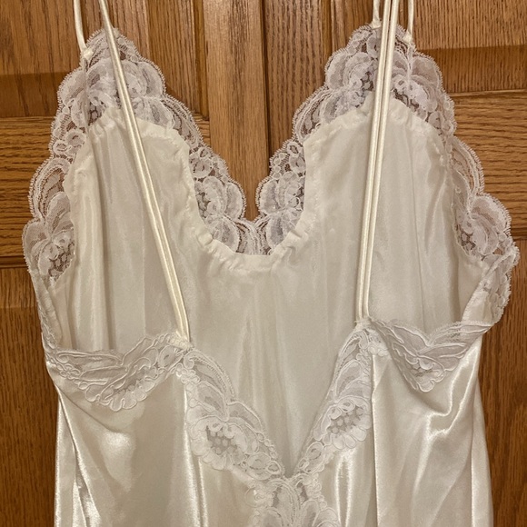 Victoria Secret Women’s S Gold Label Bridal Wedding Peignoir 2 piece Set 1990’s - Picture 7 of 15